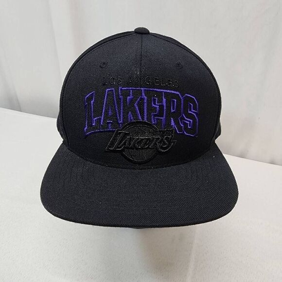 Los Angeles Lakers Vintage Mitchell & Ness Purple Blackout Snap Back Adjustable - Picture 1 of 8